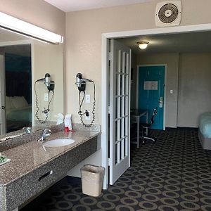 Two-Bedroom King Suite